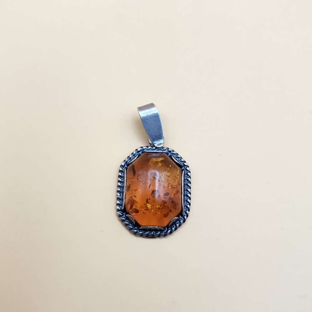 Vintage Natural Baltic Amber Orange Decorative Rope Design 925 Pendant